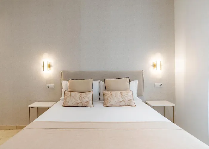Ollerias & Old Town By Ele Apartments